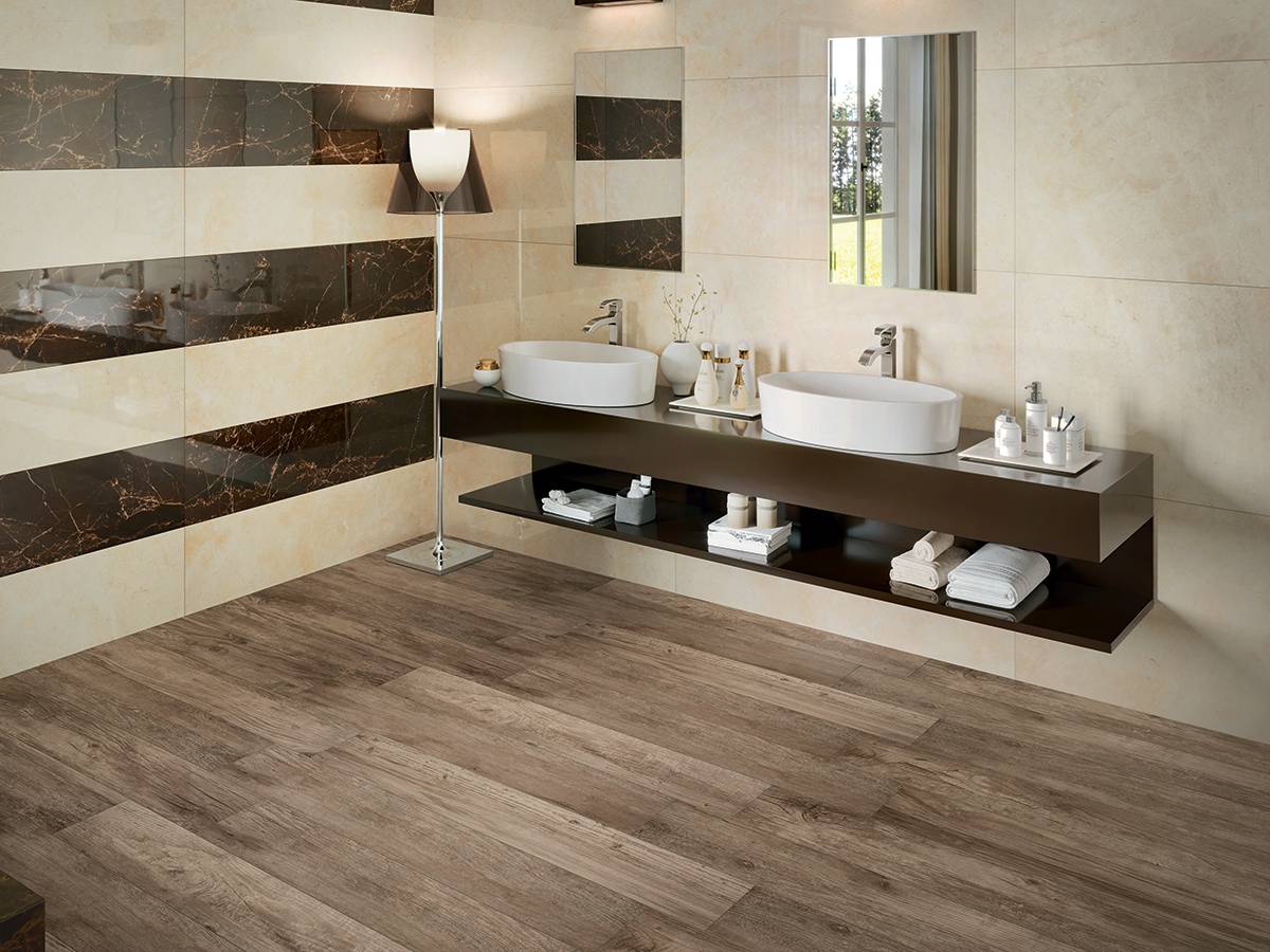 salle de bain effet bois moderne à Saint Jean de Vedas près de Montpellier