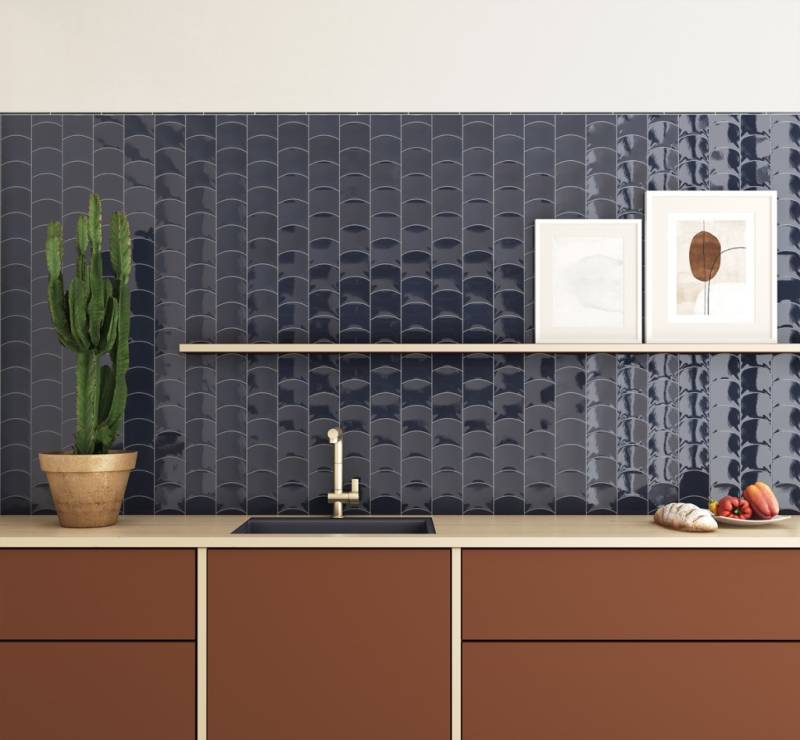carrelage design effet vague bleu cuisine à Baillargues près de Montpellier