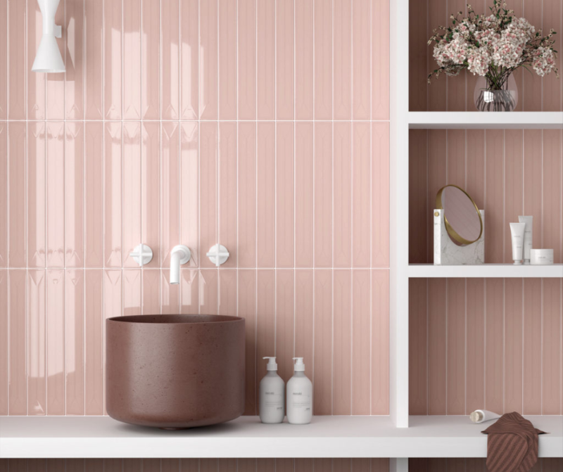 Carrelage rose rectangulaire pour salle de bain à Fabrègues près de Montpellier