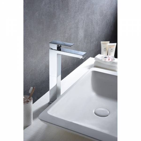 ROBINET CHROME