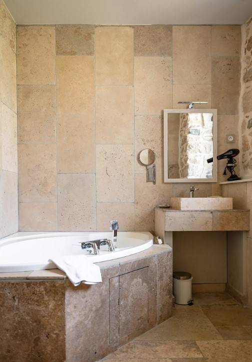 SALLE DE BAIN EN PIERRE NATURELLE